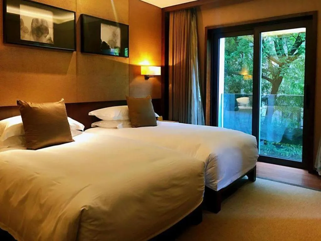 Bed in Pins De La Brume Hotel