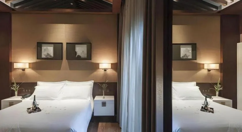 Bed in Pins De La Brume Hotel