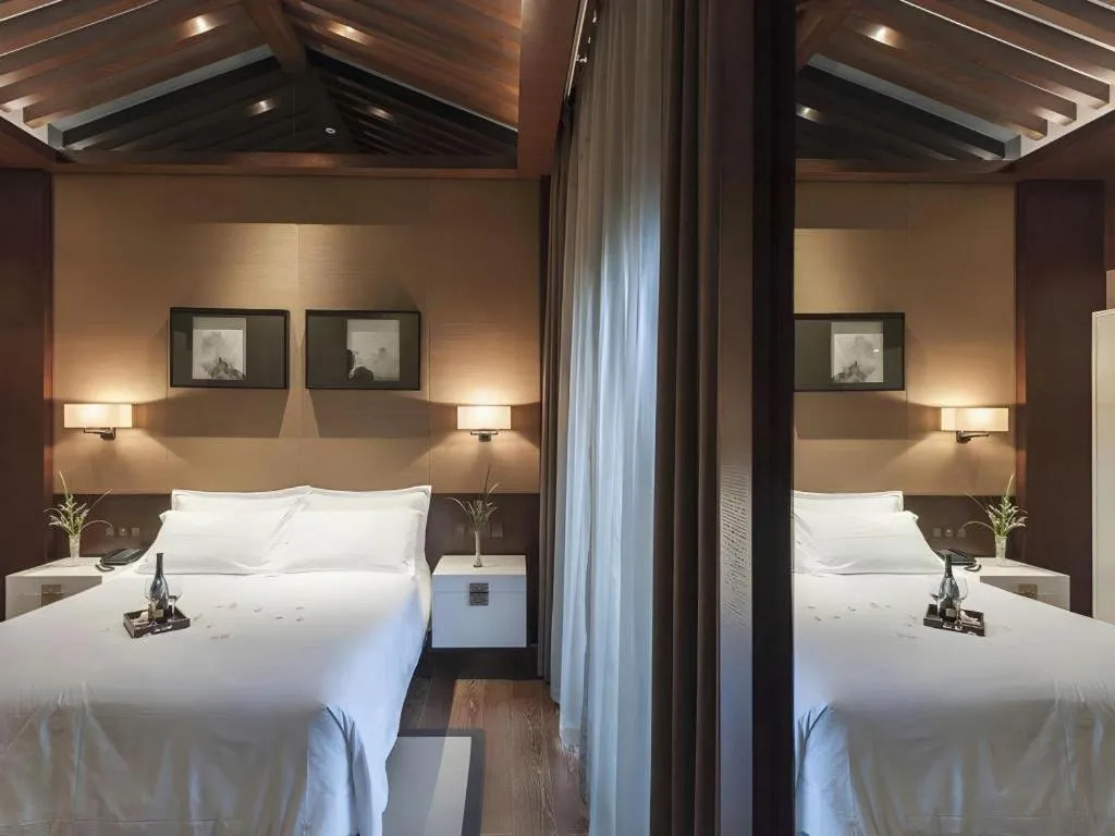 Bed in Pins De La Brume Hotel