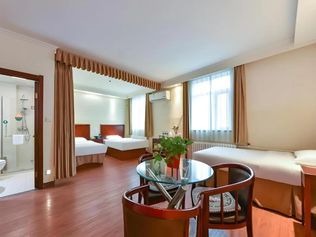 Bed in GreenTree Inn Beijing Fengtai Dongda Street Express Hotel