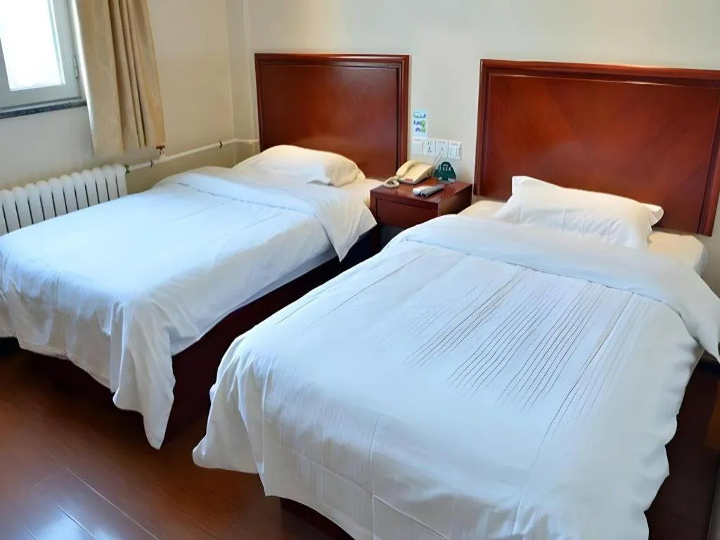 Bed in GreenTree Inn Beijing Fengtai Dongda Street Express Hotel