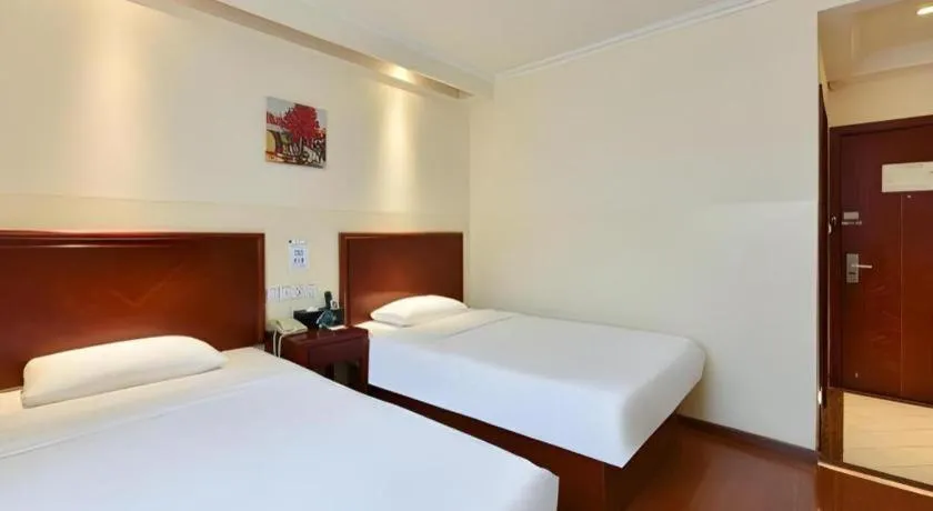 Bed in GreenTree Inn Beijing Fengtai Dongda Street Express Hotel