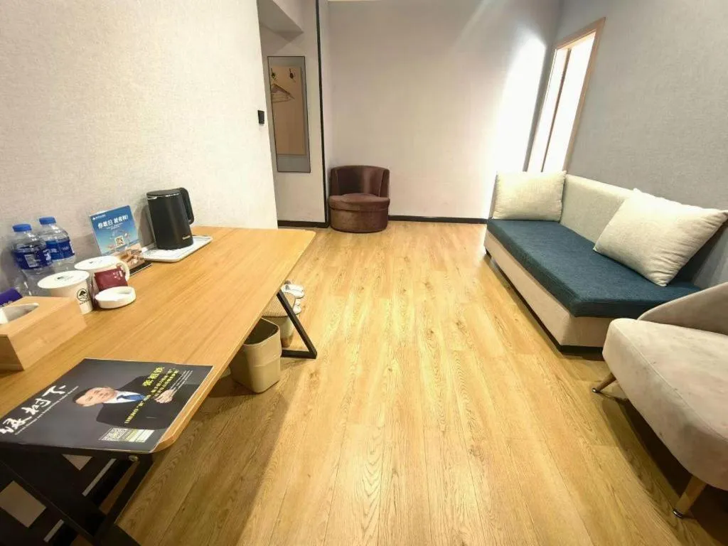 GreenTree Inn Yixing Zhangzhu Express Hotel