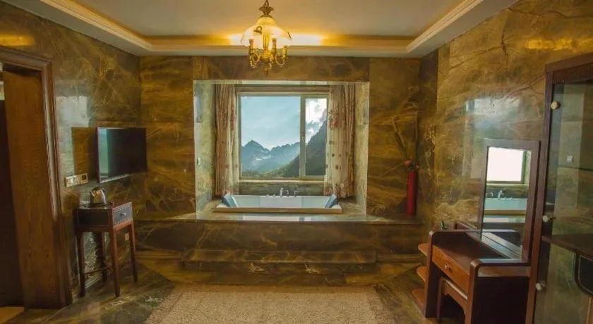 Anshan Camilla Business Hotel