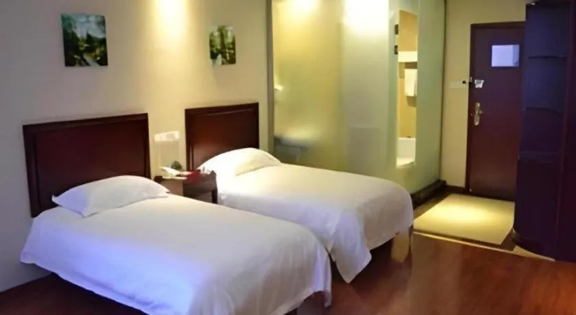 Bed in GreenTree Inn Nantong Haian Kaifa District Express Hotel