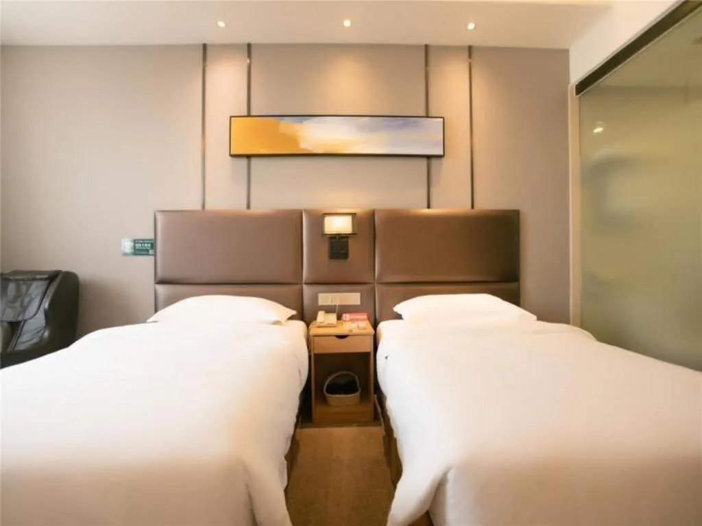 Bed in GreenTree Inn Guangzhou Panyu Bus Station Business Hotel