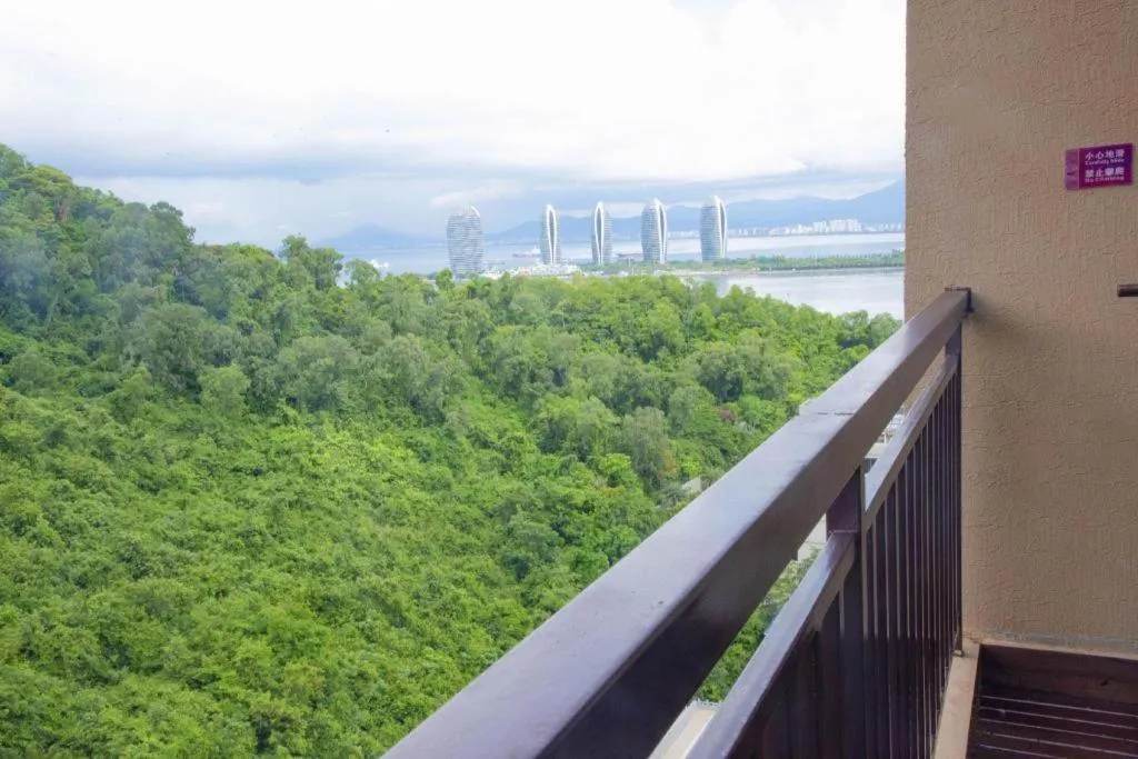 Grand Metro Park Bay Hotel