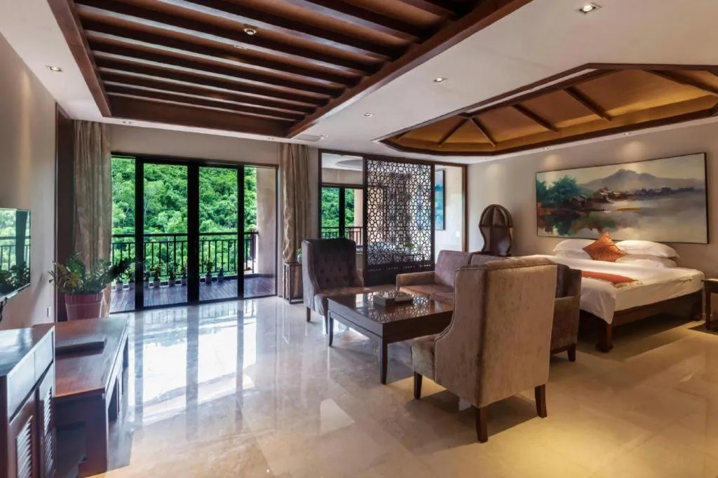 Bed in Grand Metro Park Bay Hotel