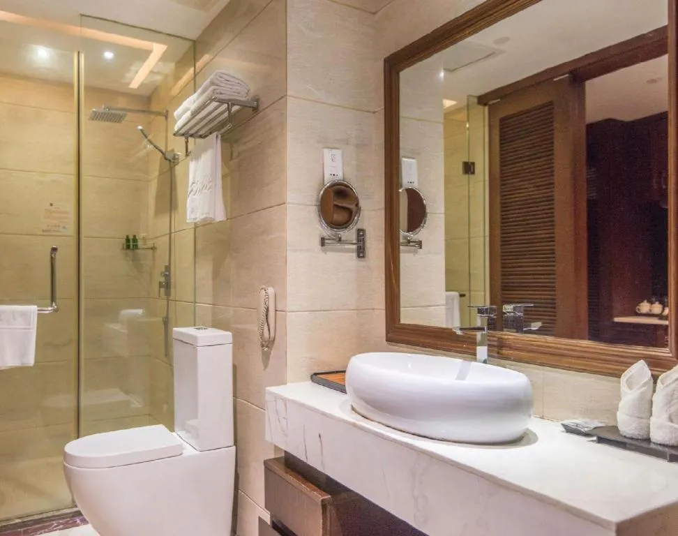 Grand Metro Park Bay Hotel