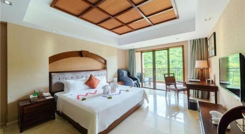 Bed in Grand Metro Park Bay Hotel