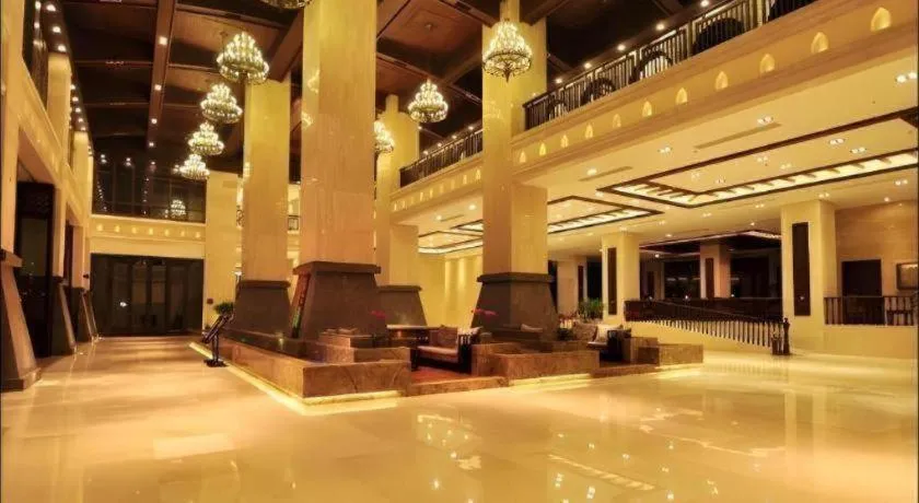 Grand Metro Park Bay Hotel