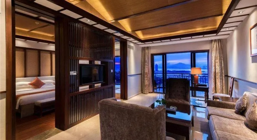 Bed in Grand Metro Park Bay Hotel