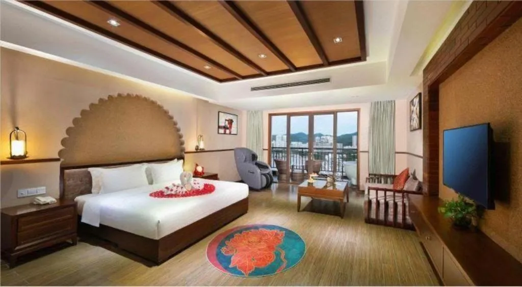 Bed in Grand Metro Park Bay Hotel