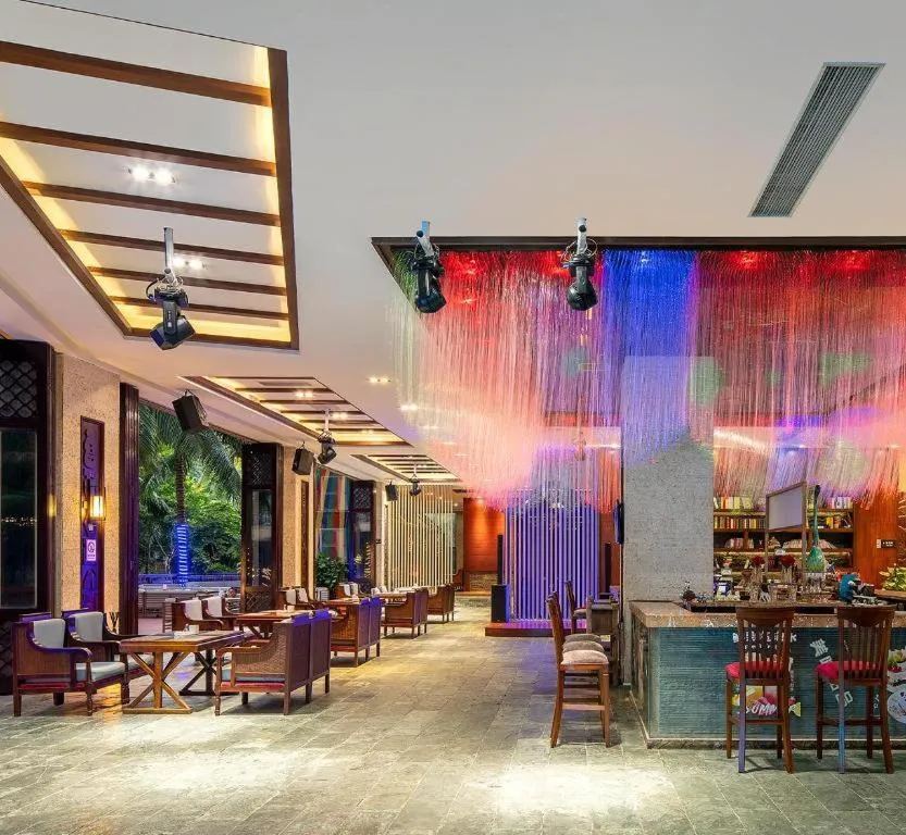 Grand Metro Park Bay Hotel