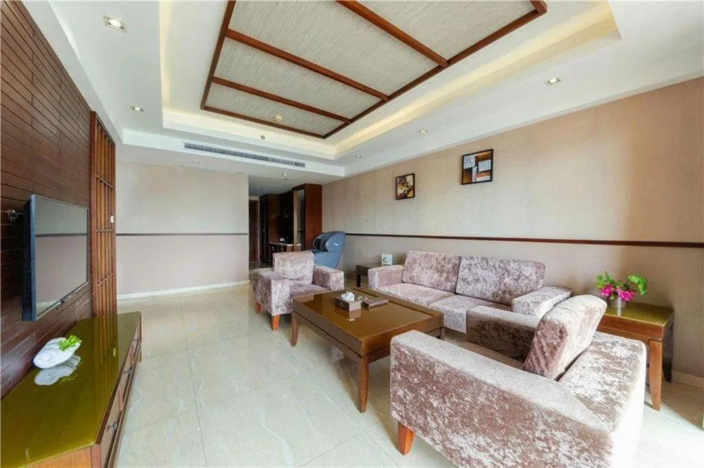 Grand Metro Park Bay Hotel