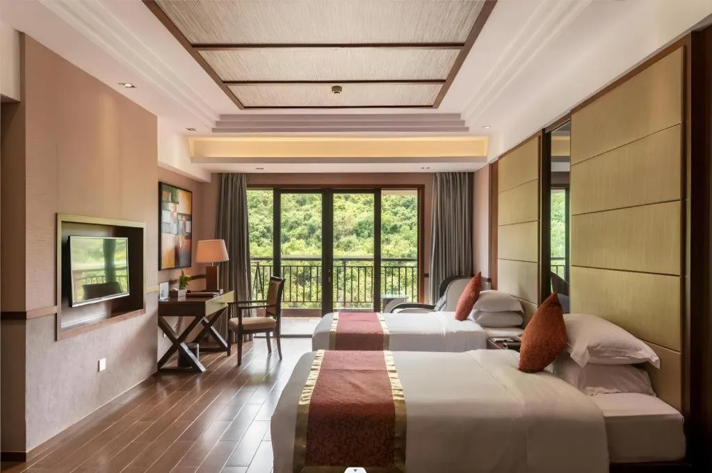 Bed in Grand Metro Park Bay Hotel