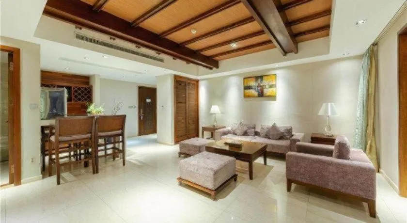 Bed in Grand Metro Park Bay Hotel