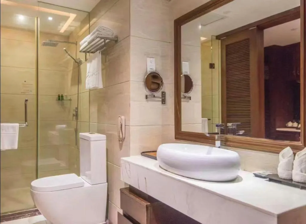 Grand Metro Park Bay Hotel