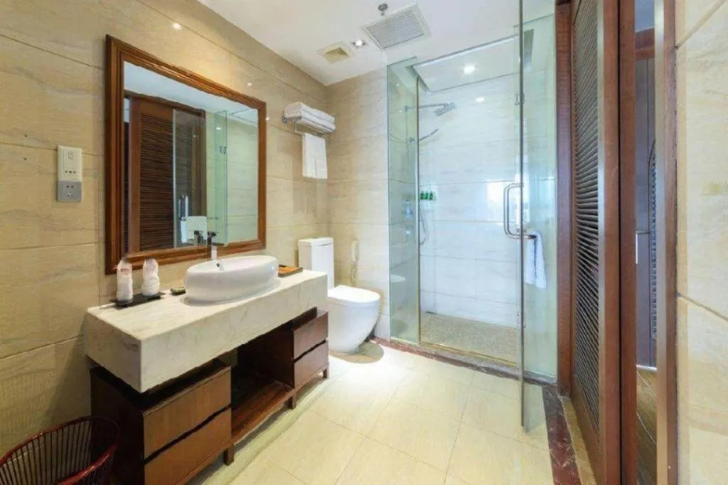 Grand Metro Park Bay Hotel