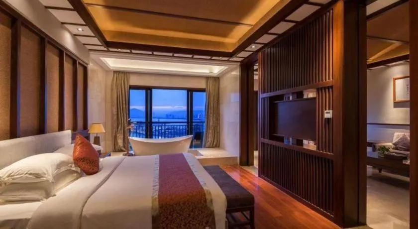 Bed in Grand Metro Park Bay Hotel