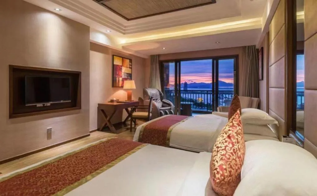 Bed in Grand Metro Park Bay Hotel