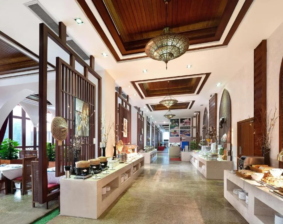 Grand Metro Park Bay Hotel