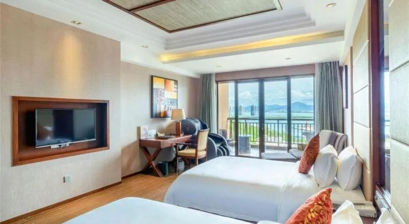 Bed in Grand Metro Park Bay Hotel