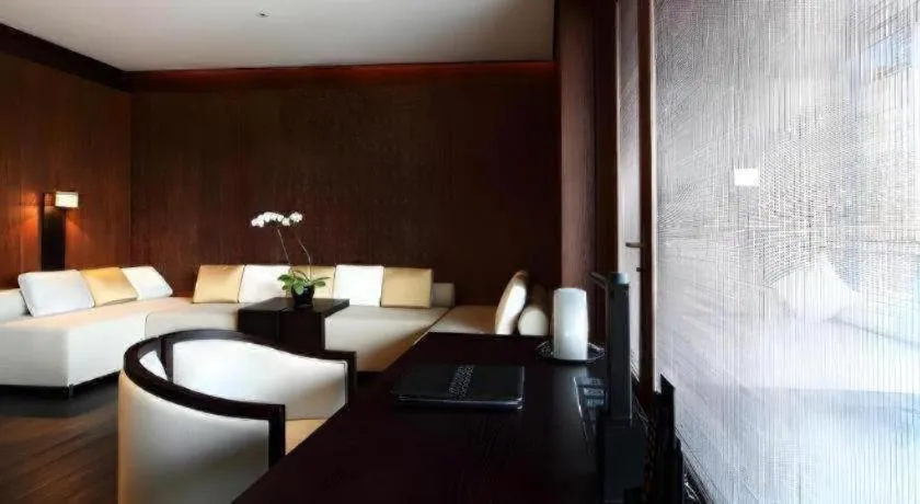 OCT Bay Breeze Hotel