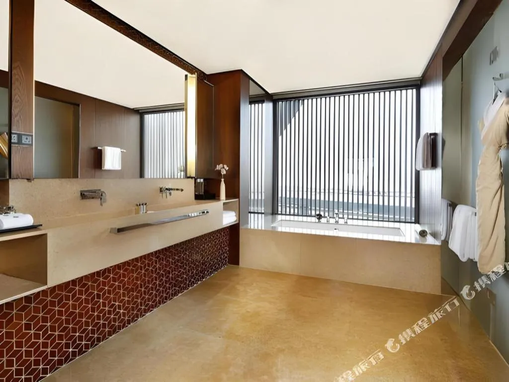 OCT Bay Breeze Hotel