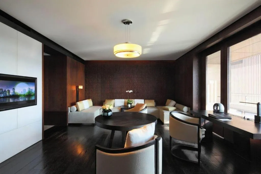 OCT Bay Breeze Hotel