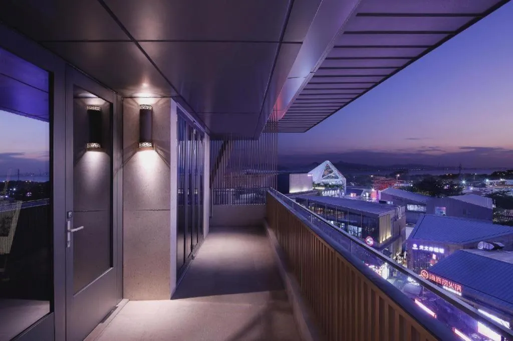 OCT Bay Breeze Hotel