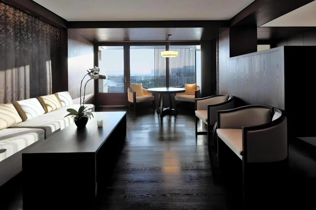 OCT Bay Breeze Hotel