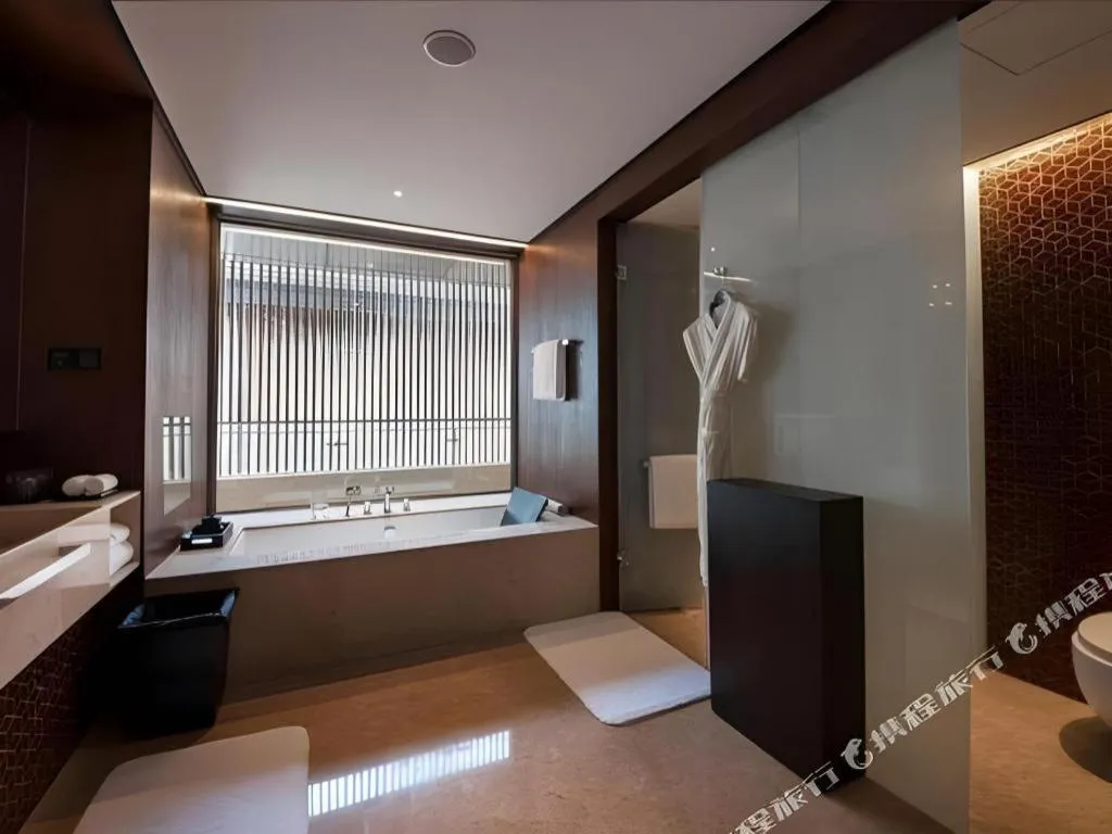 OCT Bay Breeze Hotel