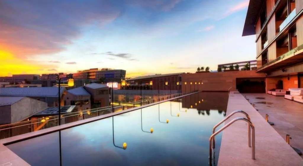 OCT Bay Breeze Hotel