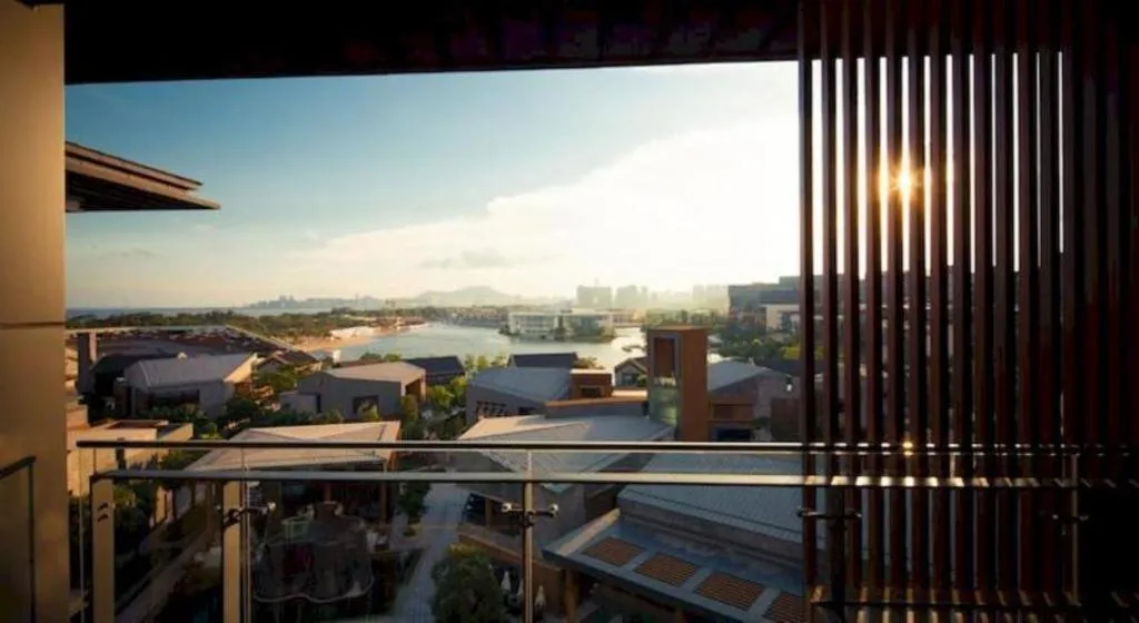 OCT Bay Breeze Hotel