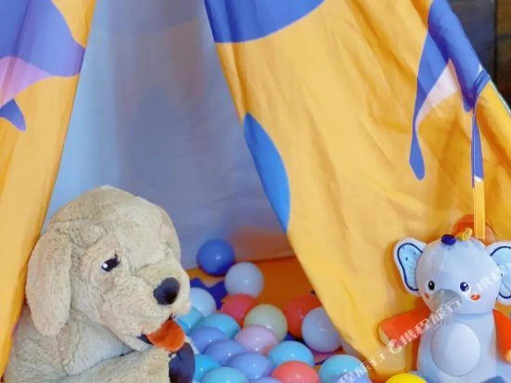 OCT Bay Breeze Hotel