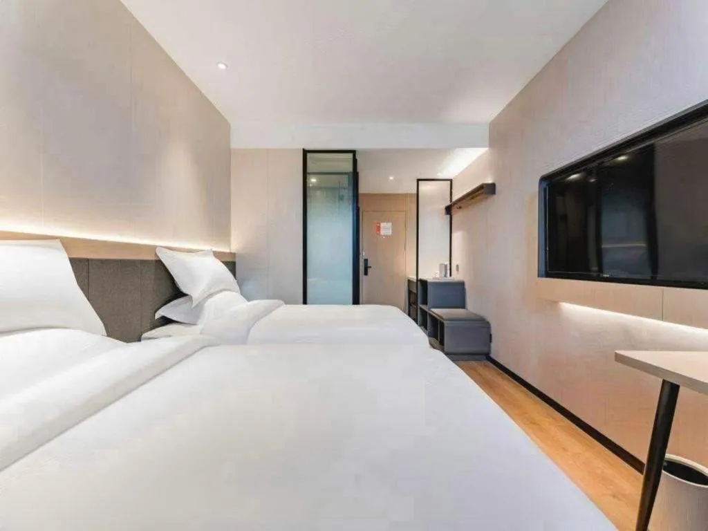 Bed in Jinjiang Inn Baotou Wenhua Road