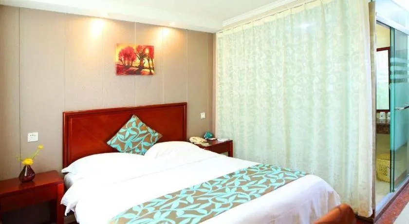 Bed in GreenTree Inn Wuxi Guangrui Road Hotel