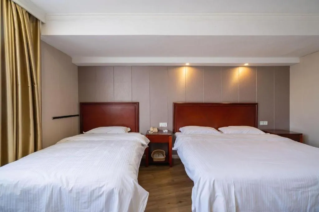 Bed in GreenTree Inn Wuxi Guangrui Road Hotel