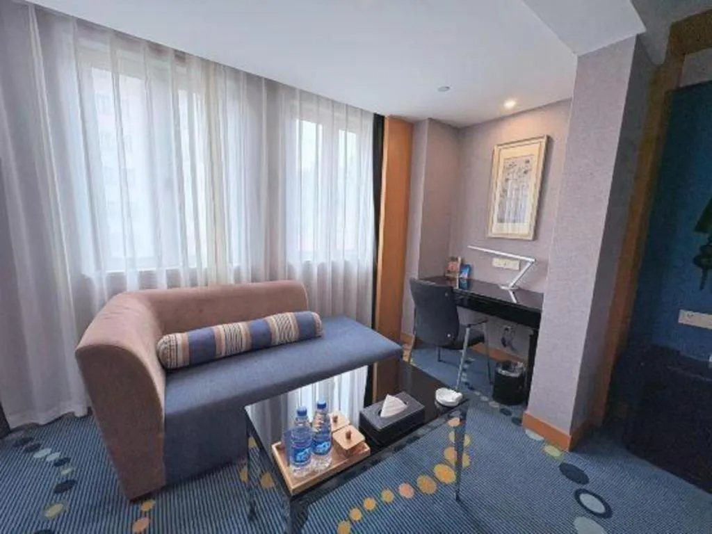 Grand Skylight Hotel KaiMei