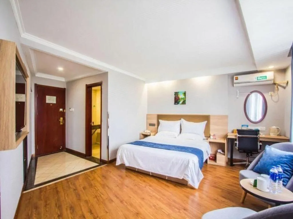 Bed in GreenTree Inn Jiaxing Tongxiang Tudian Express Hotel