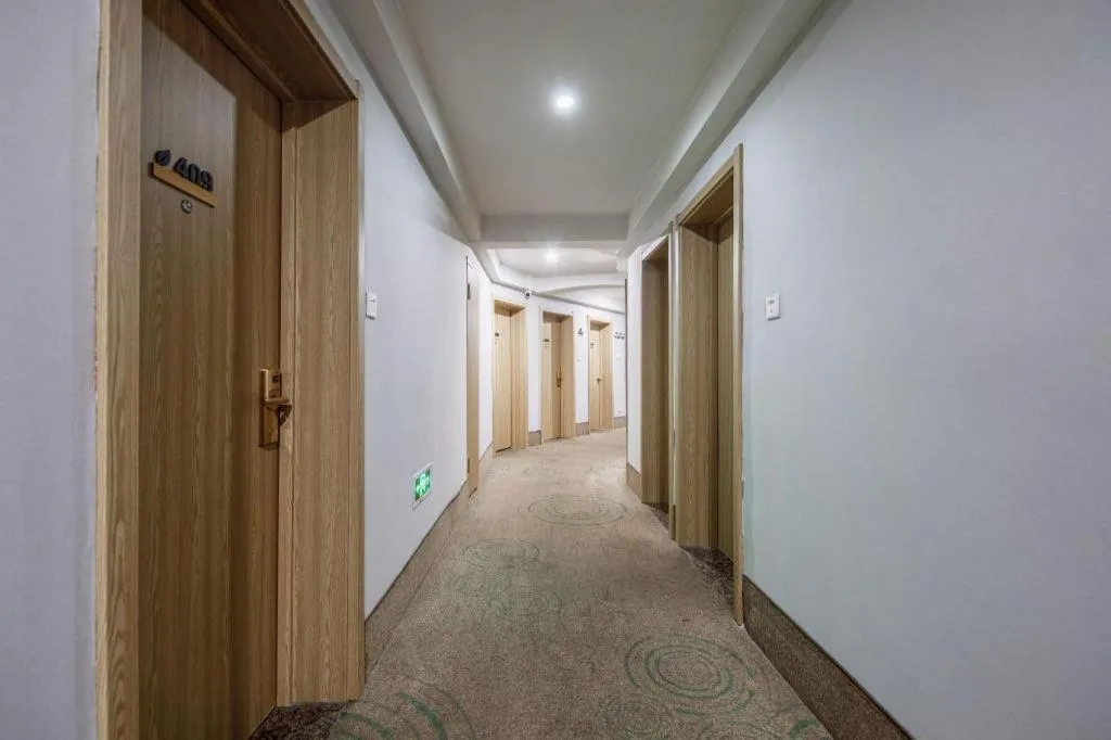 GreenTree Inn Jiaxing Tongxiang Tudian Express Hotel