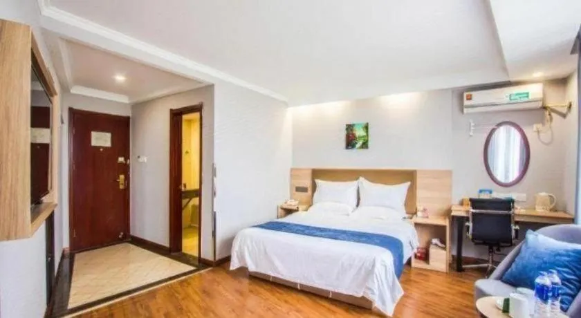 Bed in GreenTree Inn Jiaxing Tongxiang Tudian Express Hotel