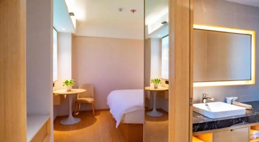 GreenTree Inn Lianyungang Suning Square Hualian Mantion Hotel