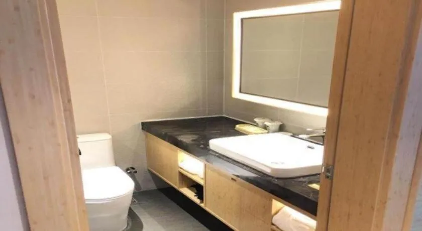 GreenTree Inn Lianyungang Suning Square Hualian Mantion Hotel