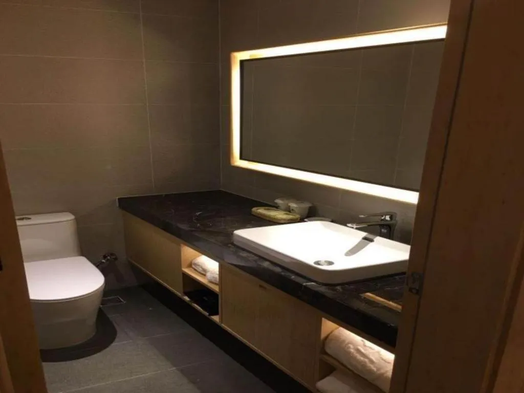 GreenTree Inn Lianyungang Suning Square Hualian Mantion Hotel