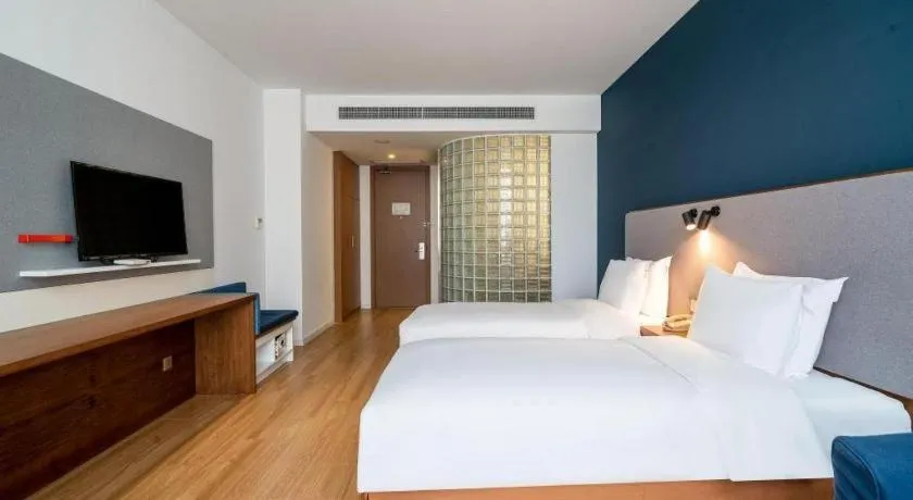 Bed in Holiday Inn Express Yangzhou City Center By IHG