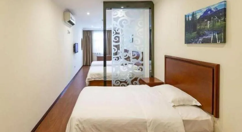 Bed in GreenTree Inn xinghua Middle Yingwu Road Express Hotel