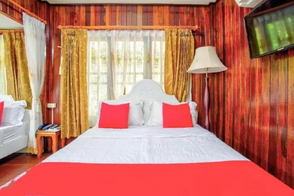 Bed in Thaiasia Goldensea Resort