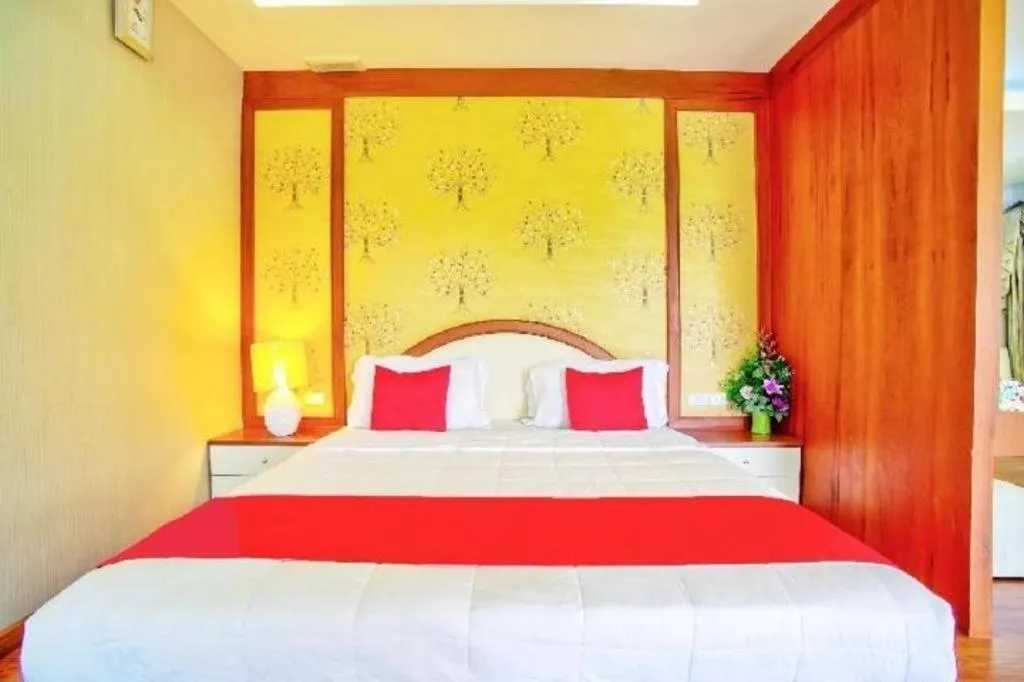 Bed in Thaiasia Goldensea Resort